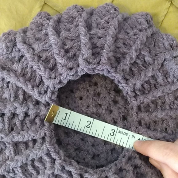 Women's Small Lavender Handmade Crocheted Spiral Beret - Picture 6 of 8